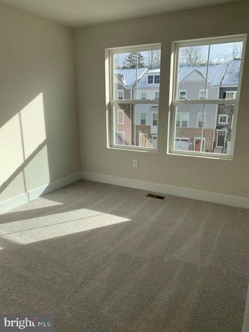 10977 BARNARD PL, White Plains, MD 20695