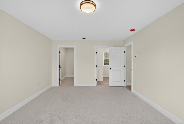 10 Blaisdell Court, Raymond, NH 03077