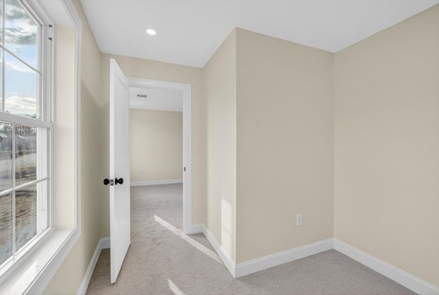 10 Blaisdell Court, Raymond, NH 03077
