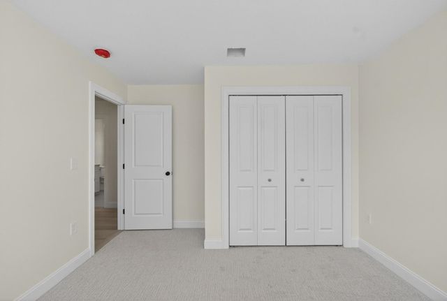 10 Blaisdell Court, Raymond, NH 03077