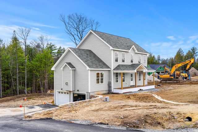 10 Blaisdell Court, Raymond, NH 03077
