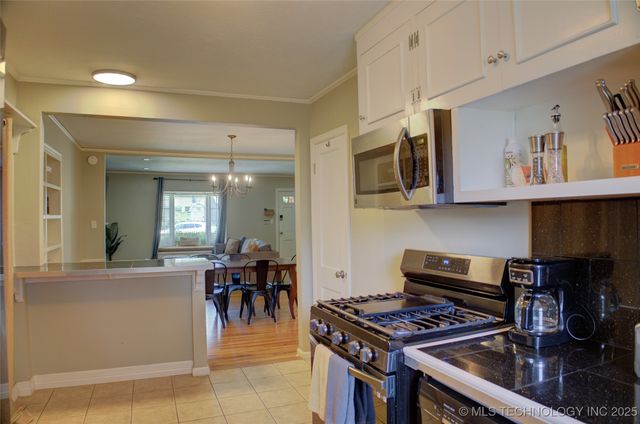 2328 S Delaware Court, Tulsa, OK 74114