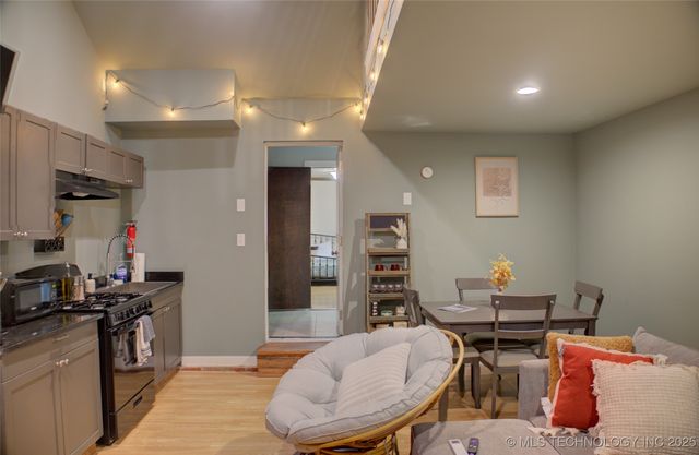 2328 S Delaware Court, Tulsa, OK 74114