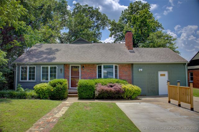 2328 S Delaware Court, Tulsa, OK 74114