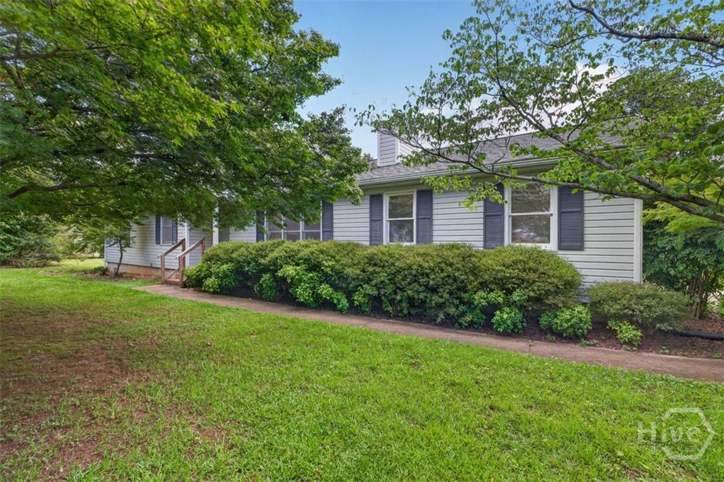 152 Wellington Drive, Hull, GA 30646