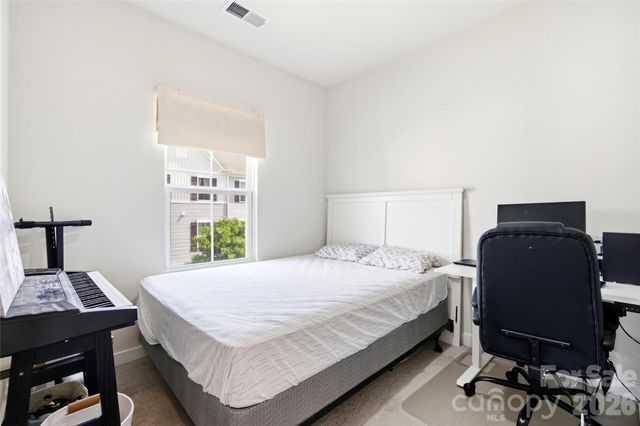 9116 Mallard Mills Drive, Charlotte, NC 28262
