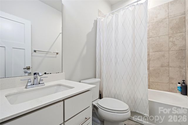 9116 Mallard Mills Drive, Charlotte, NC 28262