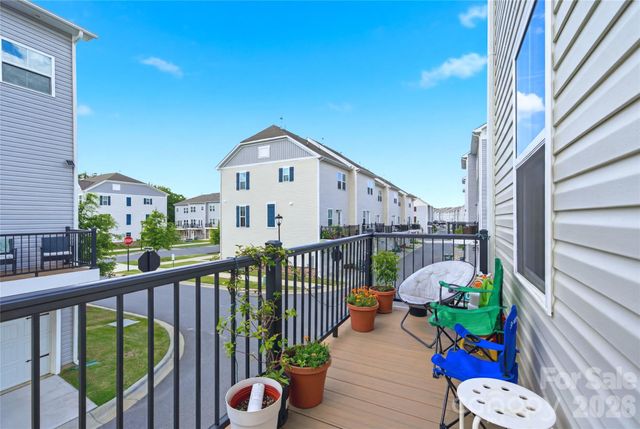 9116 Mallard Mills Drive, Charlotte, NC 28262