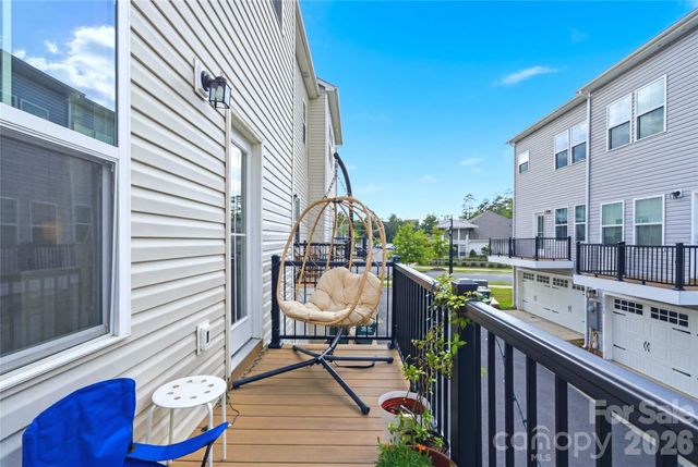9116 Mallard Mills Drive, Charlotte, NC 28262