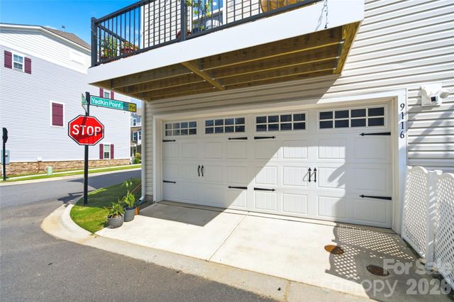 9116 Mallard Mills Drive, Charlotte, NC 28262