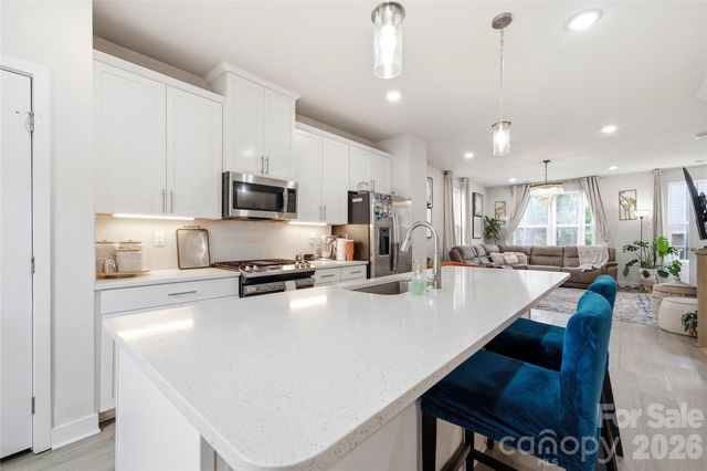 9116 Mallard Mills Drive, Charlotte, NC 28262
