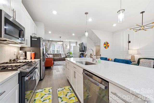 9116 Mallard Mills Drive, Charlotte, NC 28262