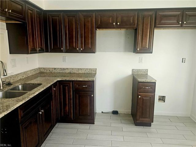 5545 Old Guard CRES, Virginia Beach, VA 23462