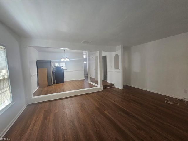 5545 Old Guard CRES, Virginia Beach, VA 23462