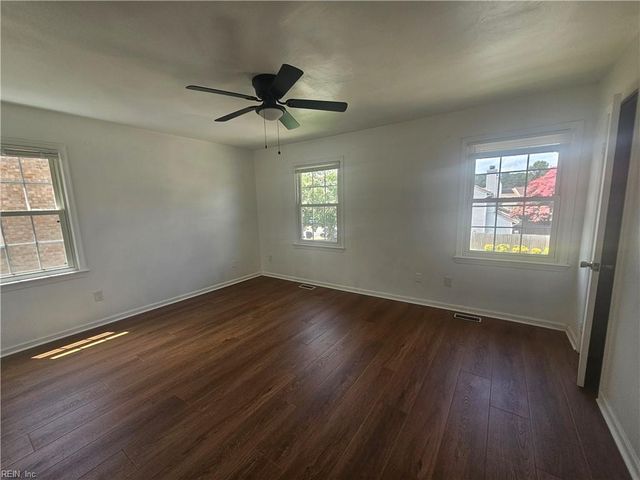 5545 Old Guard CRES, Virginia Beach, VA 23462