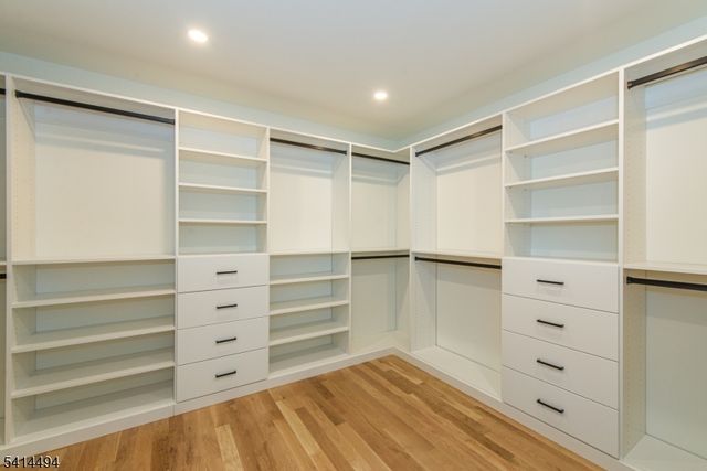 304 Greenwood Ave, Florham Park Boro, NJ 07932