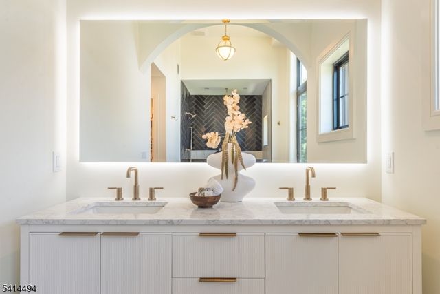 304 Greenwood Ave, Florham Park Boro, NJ 07932