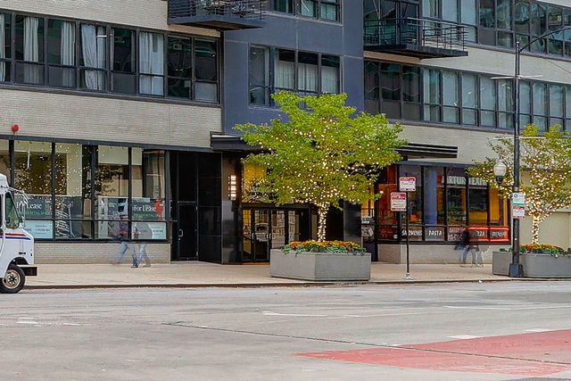 130 S Canal Street 9F, Chicago, IL 60606