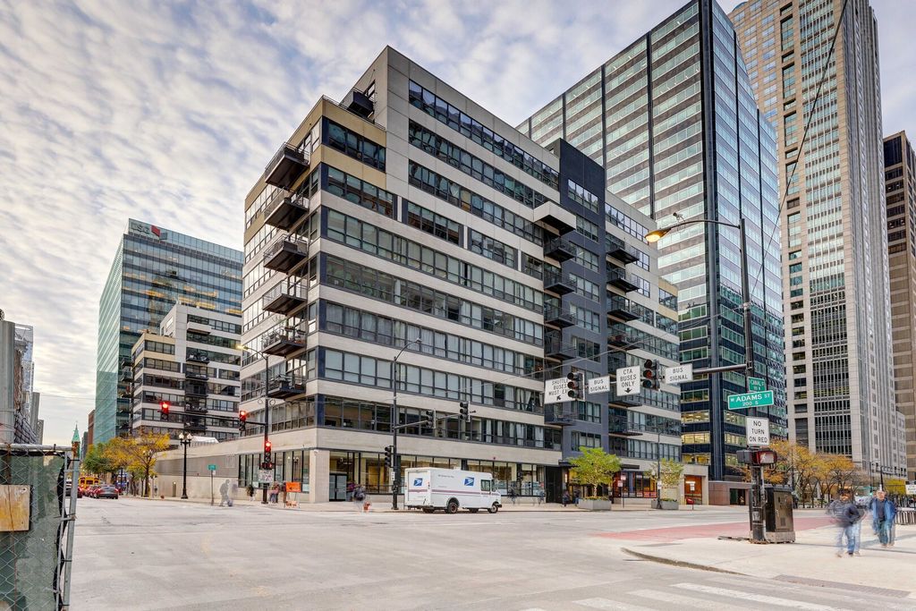 130 S Canal Street 9F, Chicago, IL 60606