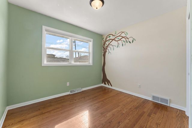 947 N Wood Street, Griffith, IN 46319