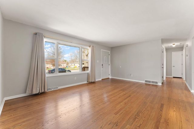 947 N Wood Street, Griffith, IN 46319