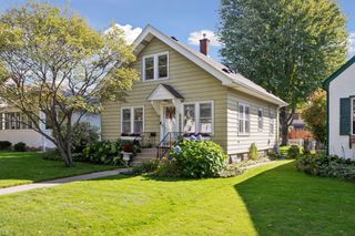 1628 Juno Avenue, Saint Paul, MN 55116