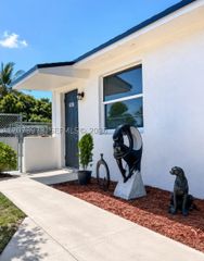7807 NW 3rd Ave 0, Miami, FL 33150