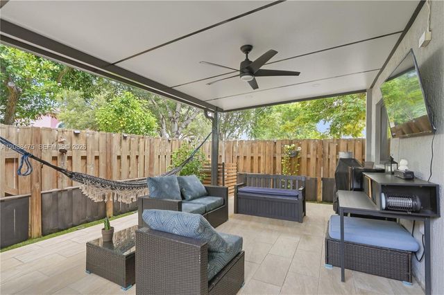 16335 SW 44th Terrace, Miami, FL 33185