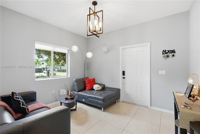 16335 SW 44th Terrace, Miami, FL 33185
