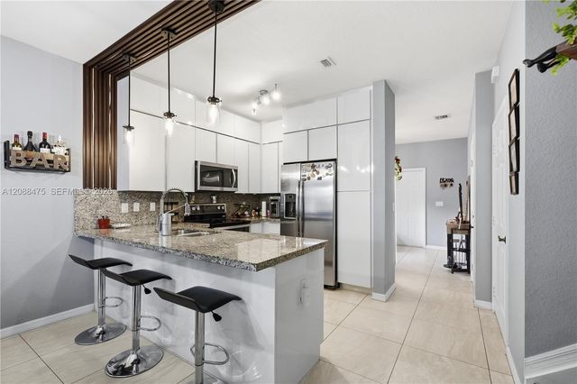 16335 SW 44th Terrace, Miami, FL 33185