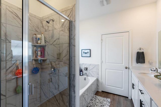 200 Montego ST, Hutto, TX 78634