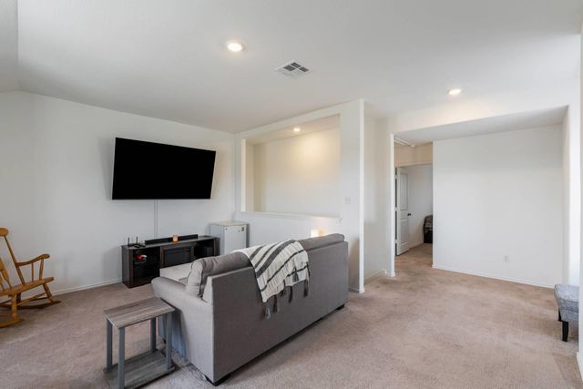 200 Montego ST, Hutto, TX 78634