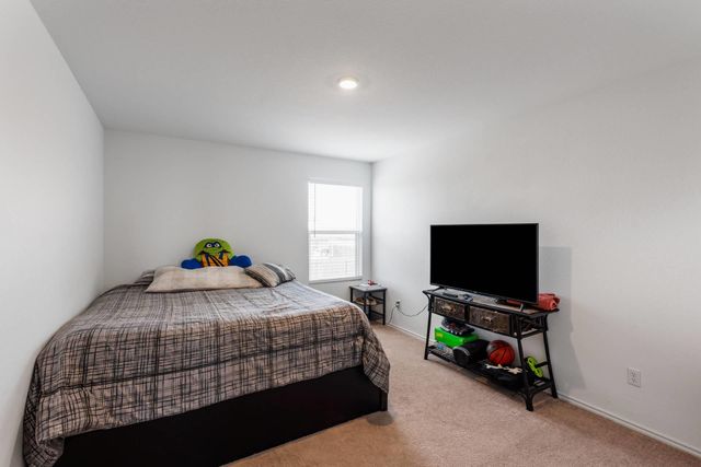 200 Montego ST, Hutto, TX 78634