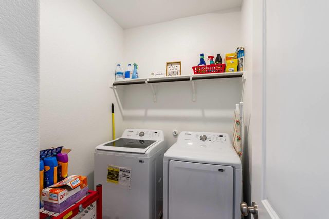 200 Montego ST, Hutto, TX 78634