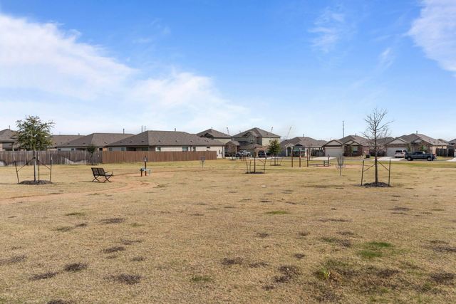 200 Montego ST, Hutto, TX 78634