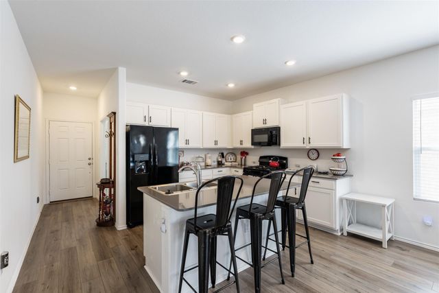 200 Montego ST, Hutto, TX 78634