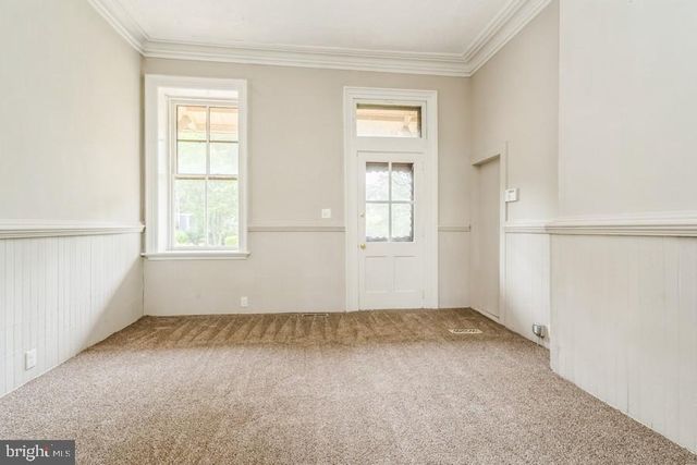 16 RAILROAD PL, Pennington, NJ 08534