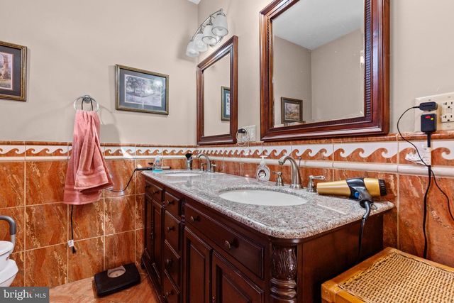 334 ROLLING LN, Abbottstown, PA 17301