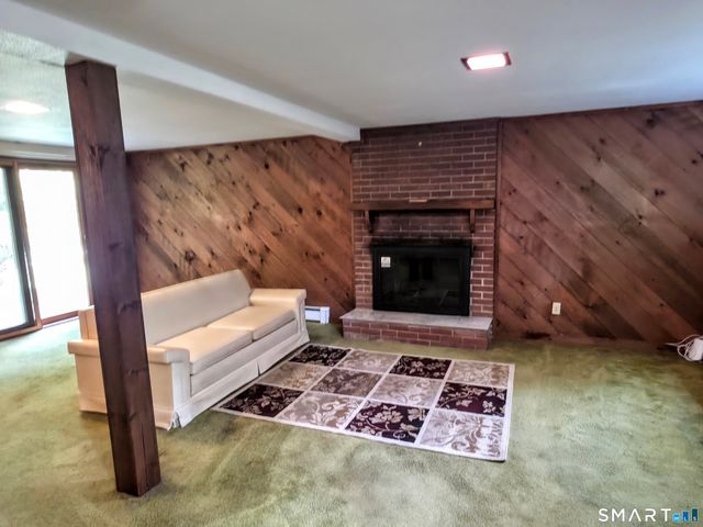 279 Gales Ferry Road, Groton, CT 06340