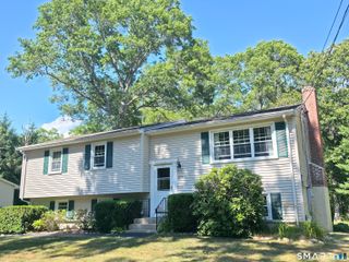 279 Gales Ferry Road, Groton, CT 06340