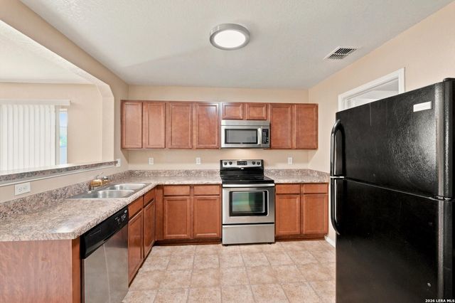 25234 Cambridge, San Antonio, TX 78261