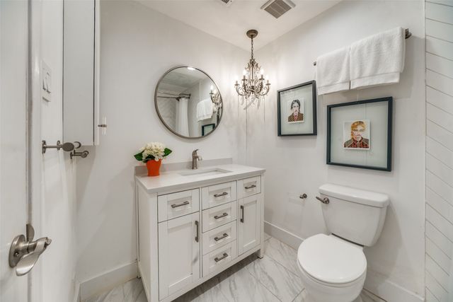 4034 Rawlins Street 104, Dallas, TX 75219