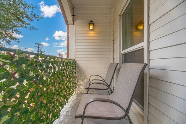 4034 Rawlins Street 104, Dallas, TX 75219