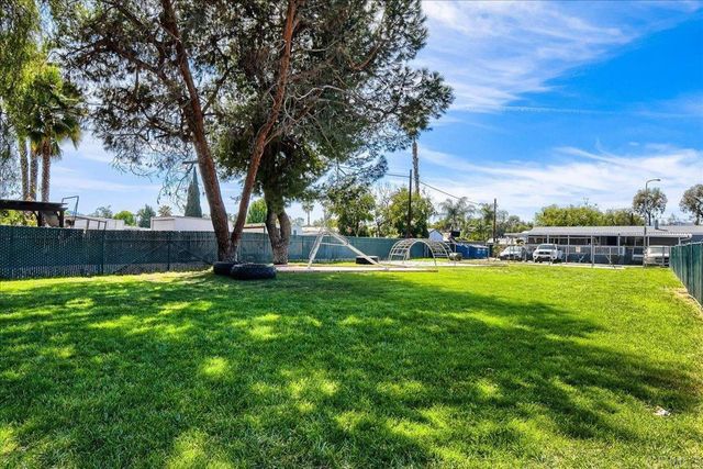 255 E Bradley Avenue SPC 118, El Cajon, CA 92021