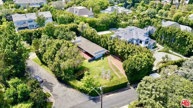 401 N Cliffwood Avenue, Los Angeles, CA 90049