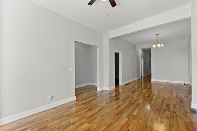 4510 W Adams Street, Chicago, IL 60624