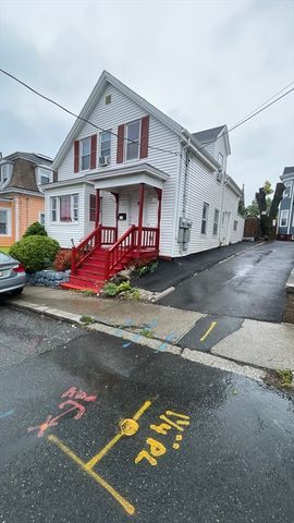14 Union Ct, Lynn, MA 01902