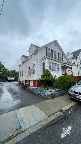 14 Union Ct, Lynn, MA 01902