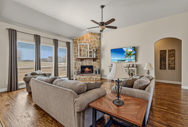 17154 Lochwood Lane, Forney, TX 75126