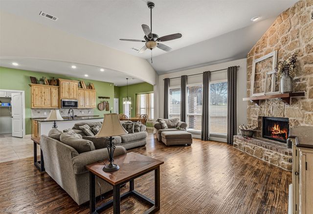 17154 Lochwood Lane, Forney, TX 75126